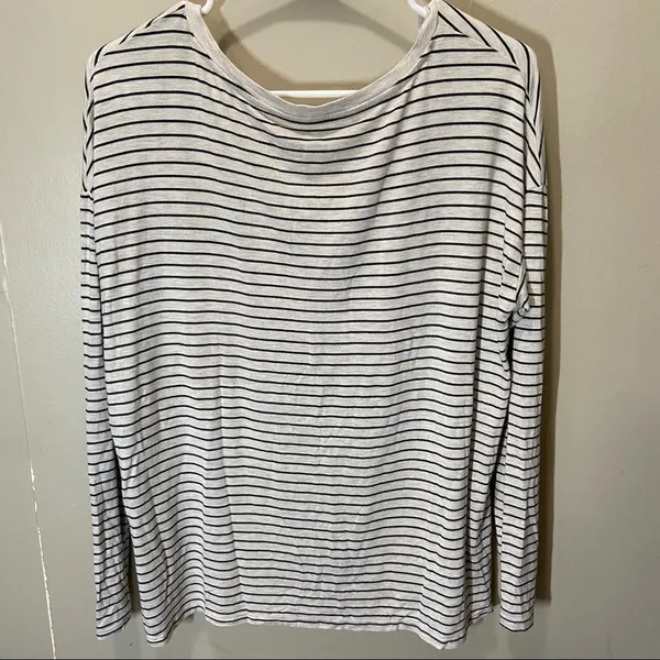American Eagle Soft & Sexy Long Sleeve Top Shirt White Black Striped Small - Image 4