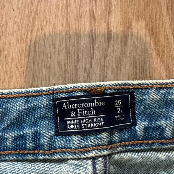 Abercrombie and Fitch Annie High Rise Ankle Straight Jeans - Image 4