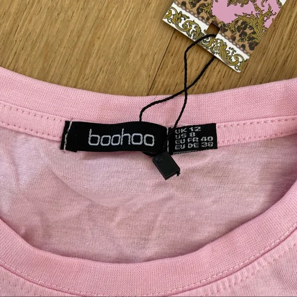 Boohoo - Tall I Am Loved Back Print Tee in Pink Size US8 - Image 4
