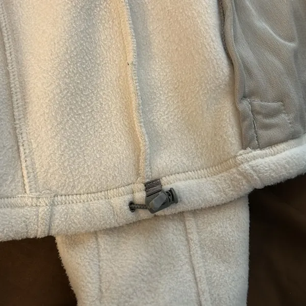 The North Face White Zip-Up Fleece Jacket Size Medium. Cream - Image 8