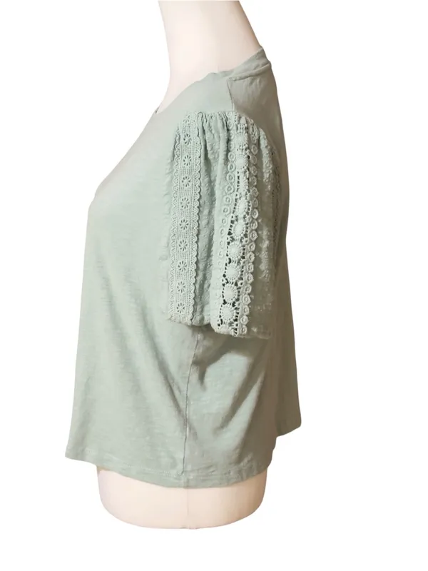 Design History Sage Green Crochet Sleeve Tee Sz M - Image 3