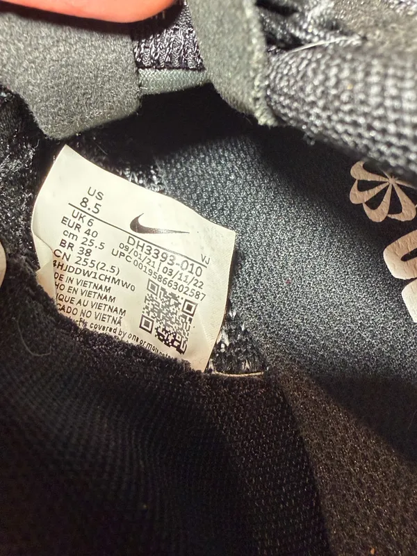 Nike Air Zoom Pegasus black & white sneakers Size US 8.5 - Image 5