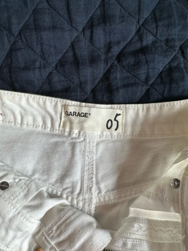 Garage White Jean Shorts - Image 2