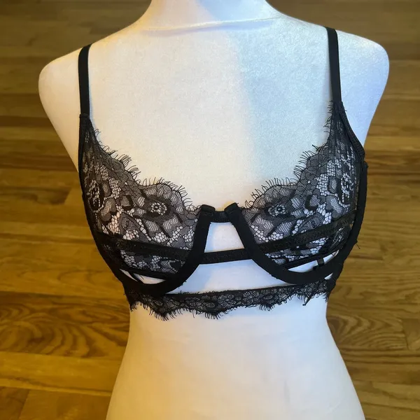 PrettyLittleThing‎ Black Eyelash Lace Bralette Strappy Cut Out Lingerie Top XS - Image 6