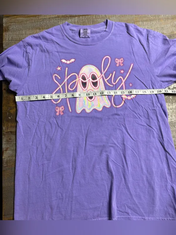 Comfort Colors Violet 'Spooky' Ghost Graphic Tee - Image 5