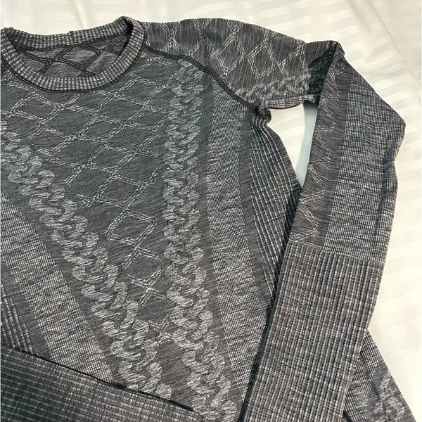 Lululemon Swiftly Tech Rest Less Pullover Long Sleeve - Image 3