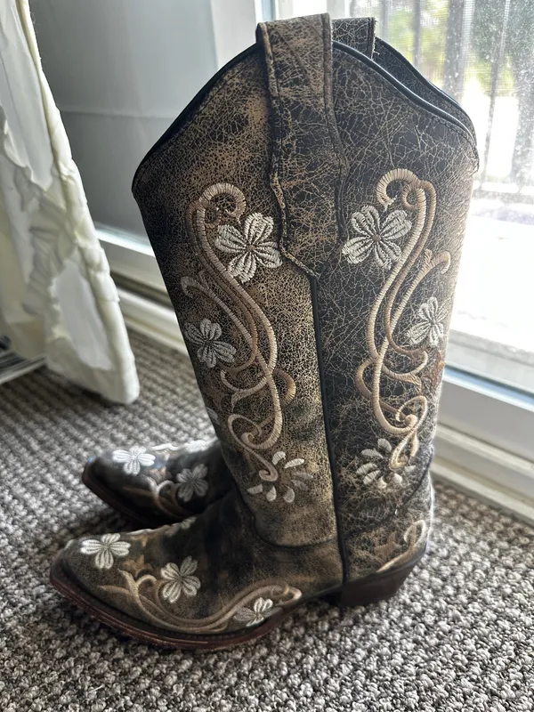 Circle G Cowboy Boots - Image 2