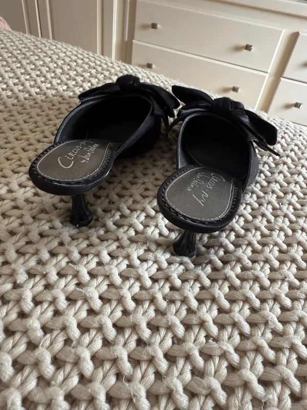Black Kitten Sam Edelman Heels - Image 3