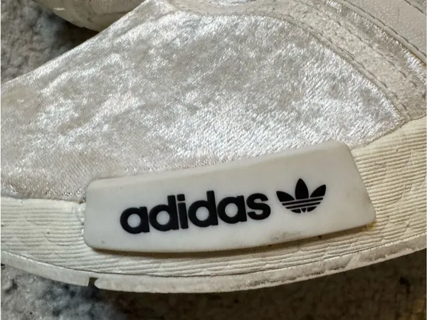 adidas Cream Velvet Casual Sneakers with Black Logo - Image 2