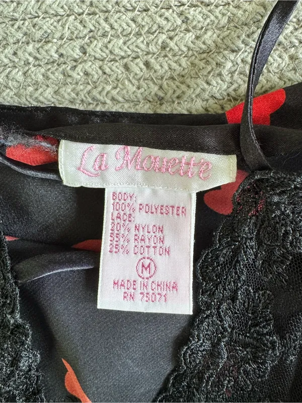 Vintage La Monette Black Lace Satin Camisole with Red Heart Print Size Medium - Image 6