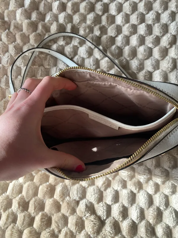 Michael Kors Crossbody - Image 2