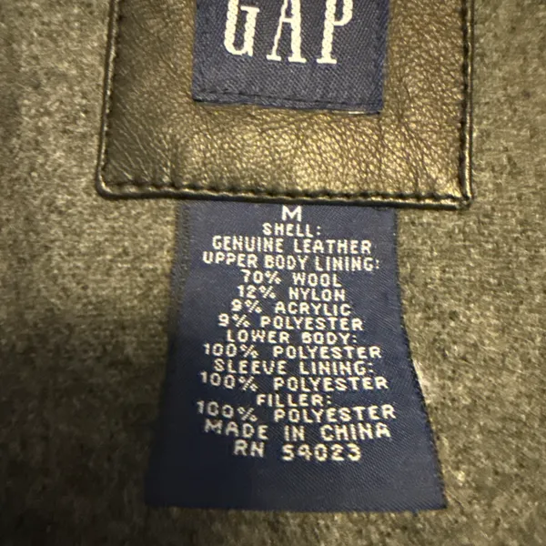 Vintage Black Leather Jacket from GAP Classic Shirt Collar Full Front Zip Close - Image 5