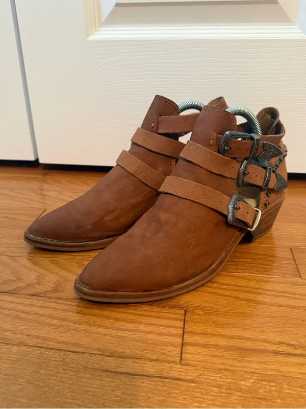 Dolce Vita Spur Leather Booties Tan Size 8 - Image 2