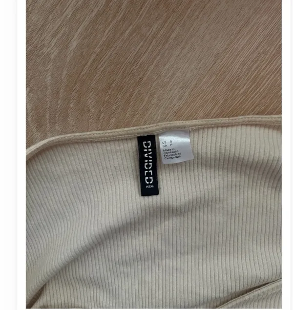 H&M Divided Cream Ribbed Sweetheart Long Sleeve Crop Top S - Image 4