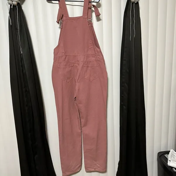 No brand overalls , cute, dusty rose colored with detailed flowers , 2 front poc - Image 6