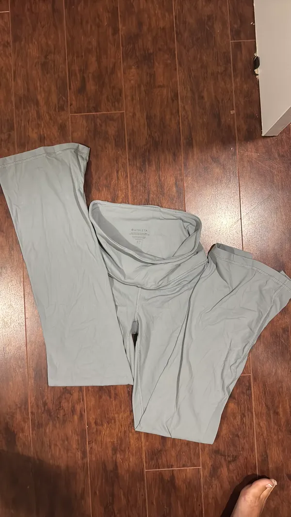 Athleta Yoga Pants Flare - Image 4