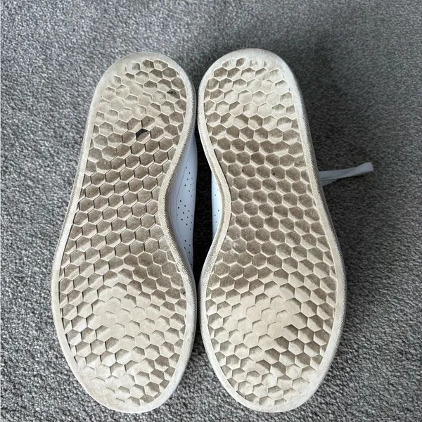 Women’s Adidas Essentials Advantage Shoes white/gold - Image 8