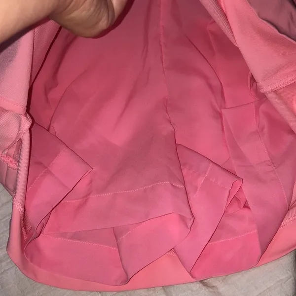 Fairway & Greene Light Pink Golf Skorts Size 2 - Image 10