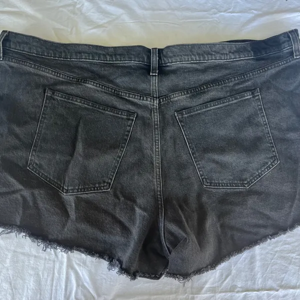NEW Abercrombie & Fitch Women's Cut Off Black Shorts 90s Relaxed 37/24 High Rise - Image 4