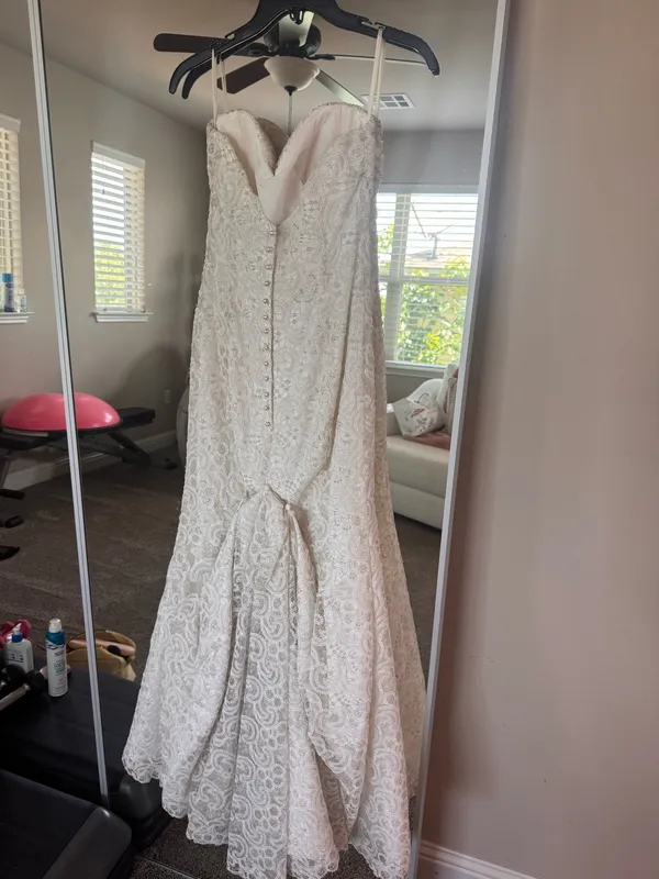 Strapless wedding Casablanca dress - Image 2