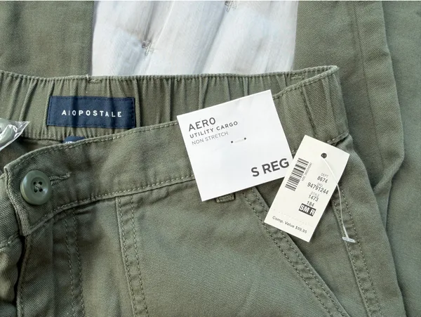 Green Aeropostale Cargo Pants - Image 3