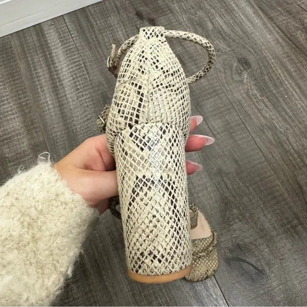 Simmi London Myra Snake Block Heeled Sandals in Beige Snake Size 7 - Image 6