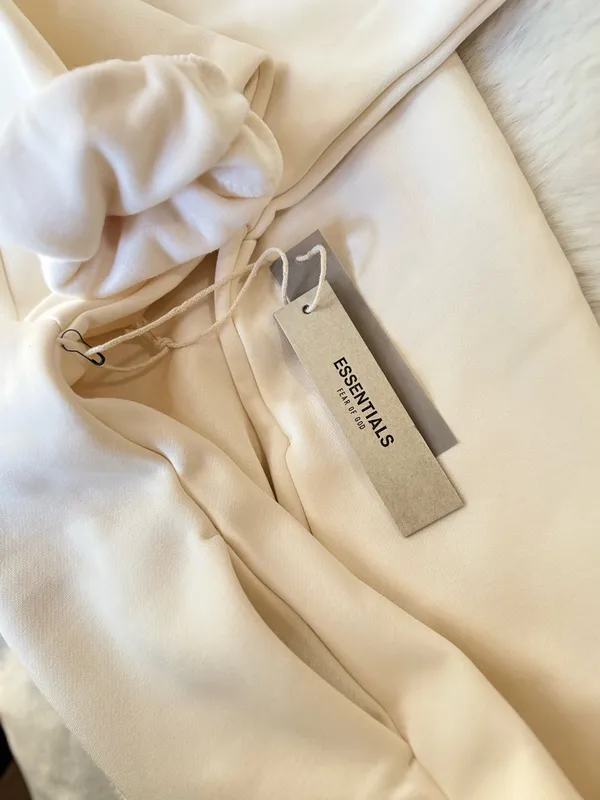Essentials Fleece Hoodie – Fear of God - Image 3