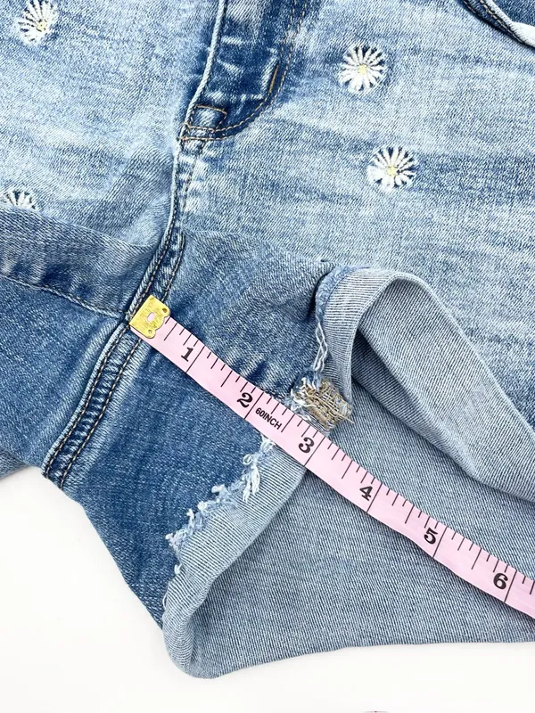American Eagle Hi-Rise Shortie Size 4 Daisy Embroidered Denim Jean Shorts Cotton - Image 12