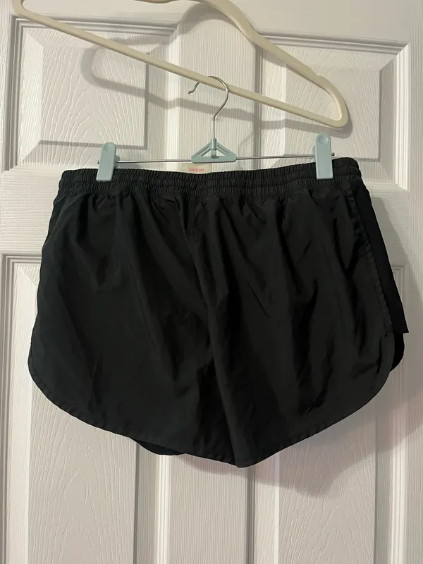 Juicy Couture Women’s Shorts L - Image 2