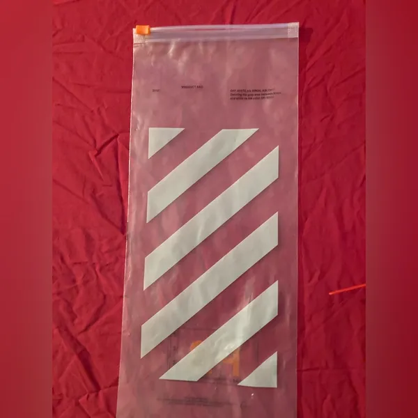 Authentic Off-White Keychain / Lanyard by Virgil Abloh In Black - Image 8