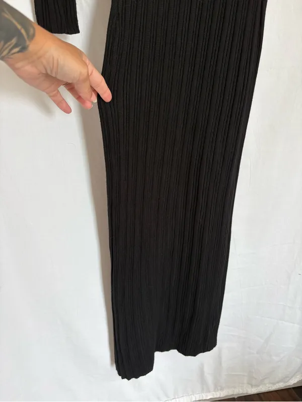 Almost Famous Long Sleeve Black Ribbed Knit Maxi Dress small - Image 8