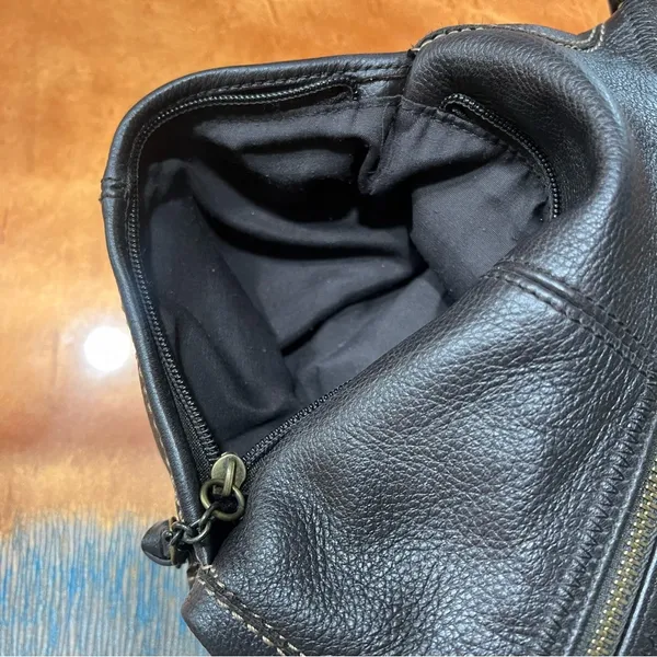 The Sak dark brown Leather Shoulder Bag - Image 6