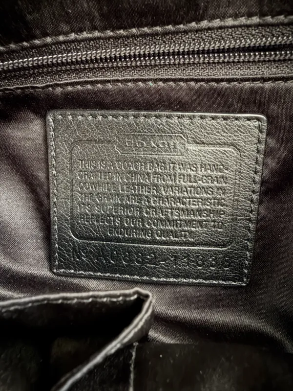 Vintage 1998 Coach Black Leather Hobo Shoulder Bag–Style 9214–Gold-Tone Hardware - Image 10