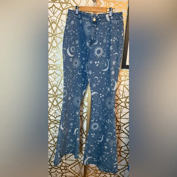 NWT WISTERIA LANE Sun and Moons Bellbottoms, L - Image 2