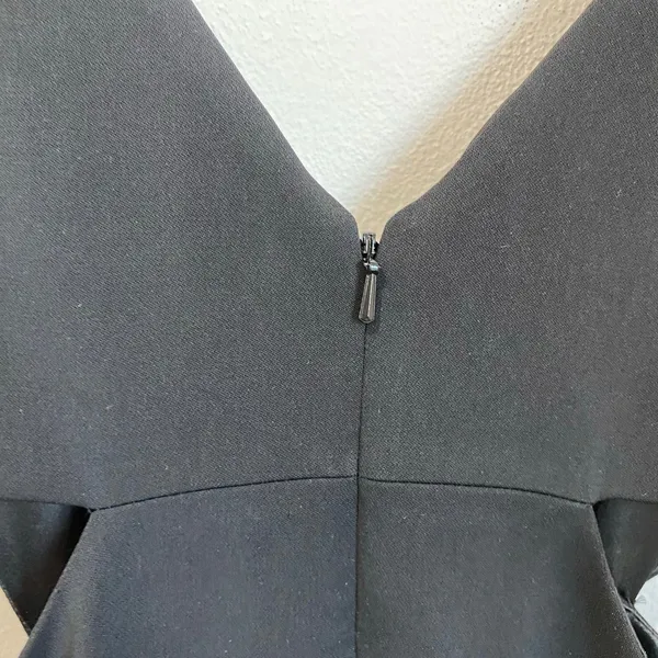 Jay Godrey Women's Formal Black V-Neck Jumpsuit Cutout Side Detail‎ Size 0 - Image 8