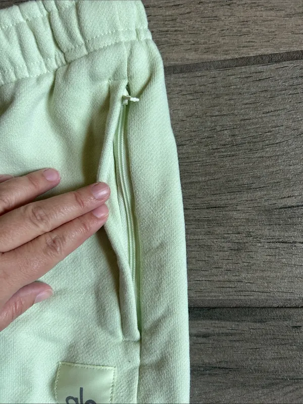 ALO Yoga Mint Green sweat Pants - Image 3