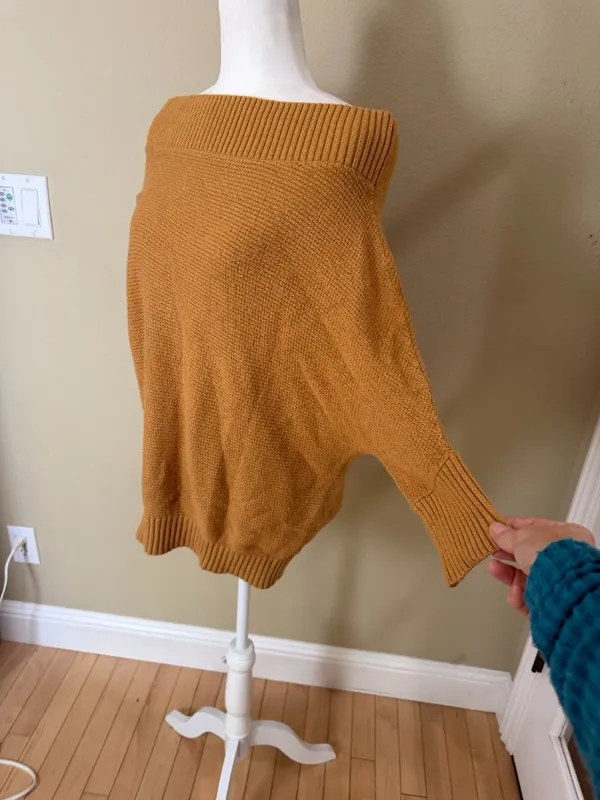 TCEC Ribbed Off Shoulder Soft Sweater 3/4 Length Sleeve Gold Size Medium - Image 5