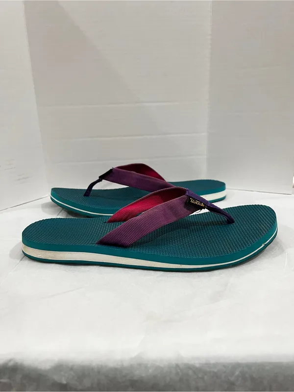 TEVA Deckers Flip-Flop Teal And Purple Size 9 Or 9.5 Lightweight Comfy - Image 7