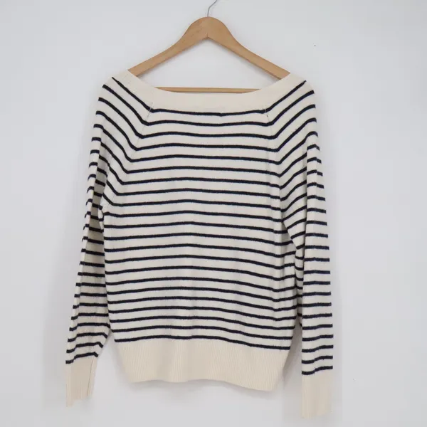 Old Navy SoSoft Striped V-Neck Sweater Cream Navy Blue Small - Image 4