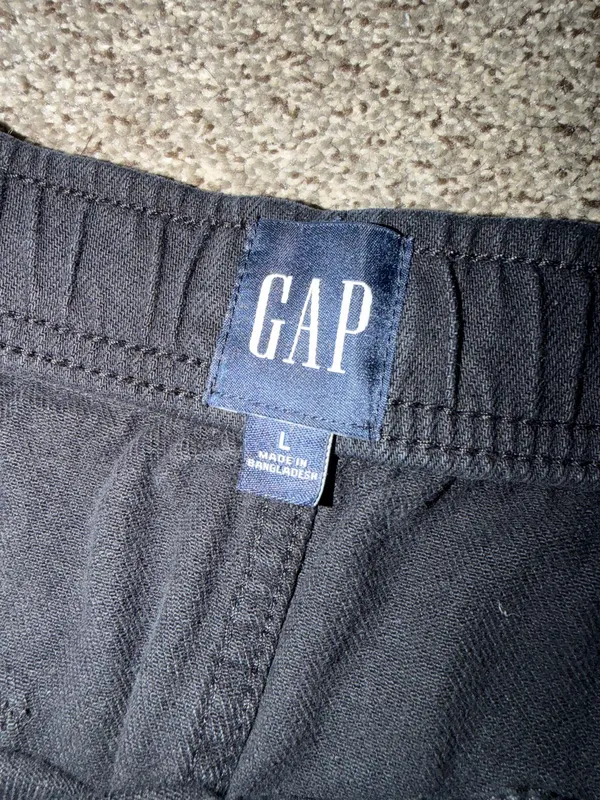 Gap Mid-Rise easy barrel jeans - Image 3