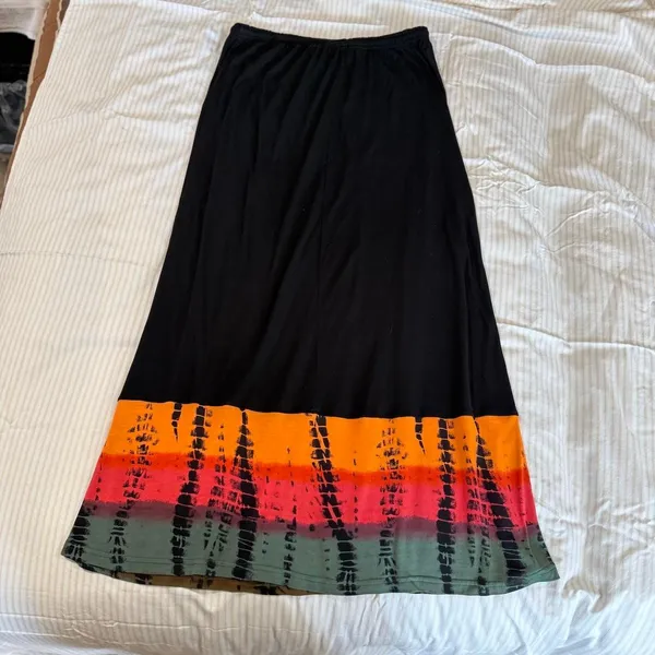 y2k boho indie sleeze vacation beach black maxi skirt with tie dye hem - Image 4