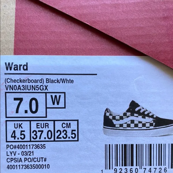 NWT Vans Ward women's sneakers. - Image 6