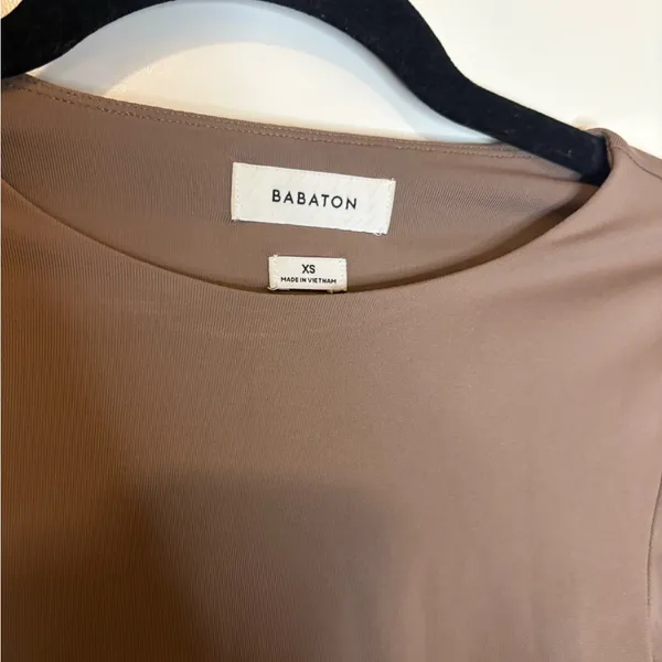 Aritzia Babaton Original Contour Crew Bodysuit Brown XS - Image 3