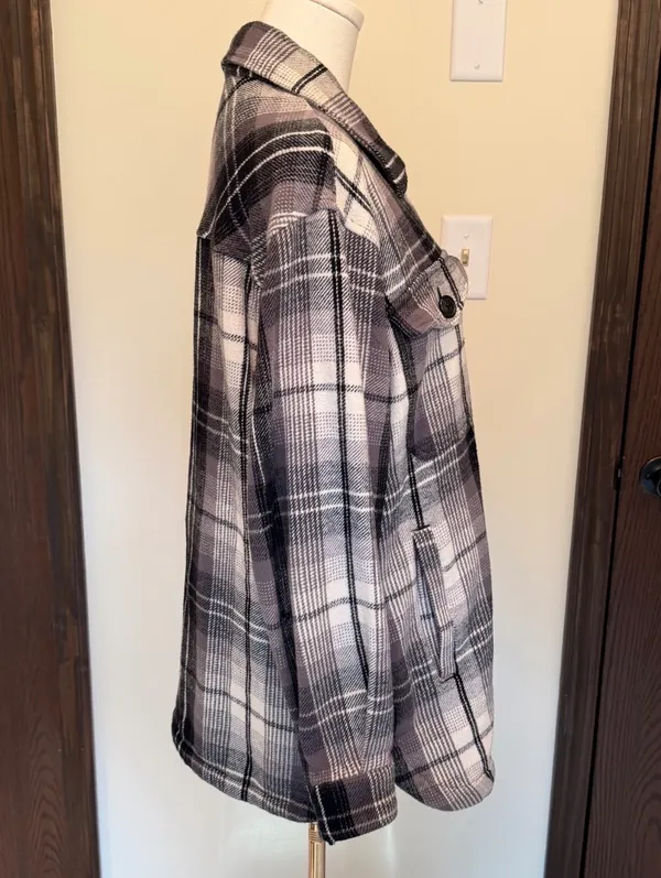 Lucky Brand black and gray long line shacket - Image 5