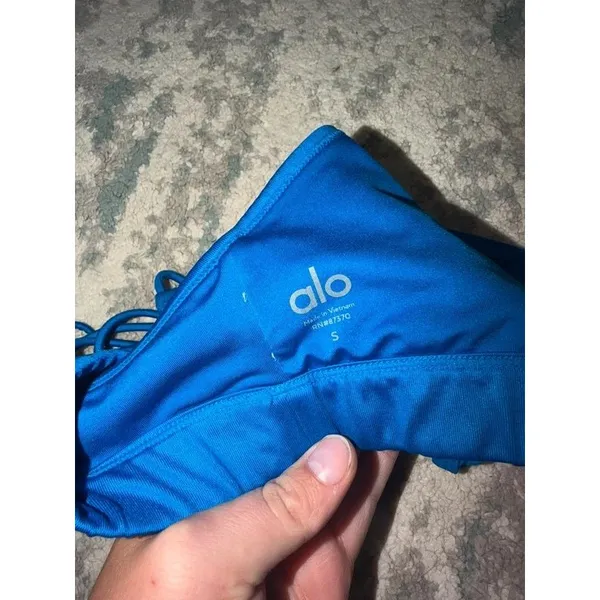 Alo Yoga Blue Strappy Criss Cross Back Sports Bra Size Small - Image 4