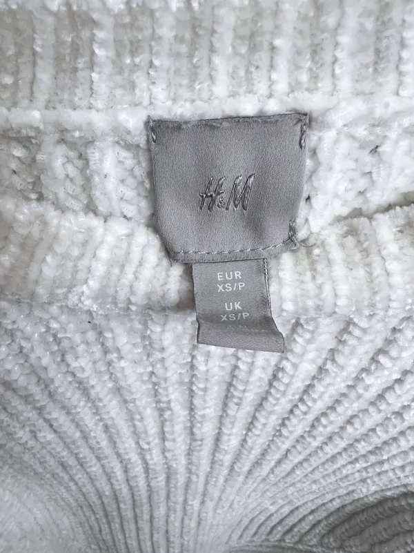 H&M Sweater - Image 3