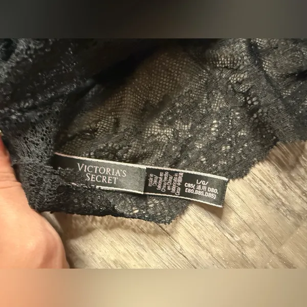 Victorias Secret lace bralette - Image 2