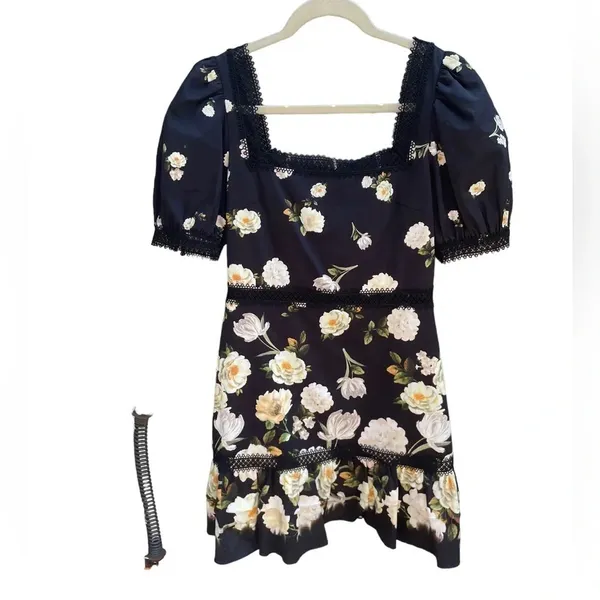 Alice + Olivia Wylie Black Floral Dress - Image 2