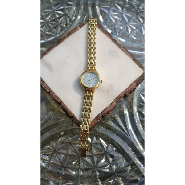 Carriage Timex Quartz Ladies Gold-Tone Watch Chain-Link Bracelet - Image 9