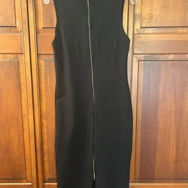 Lulu's Black Deep V Bodycon Sleeveless Sheath Midi Dress size Large fitted - Image 2